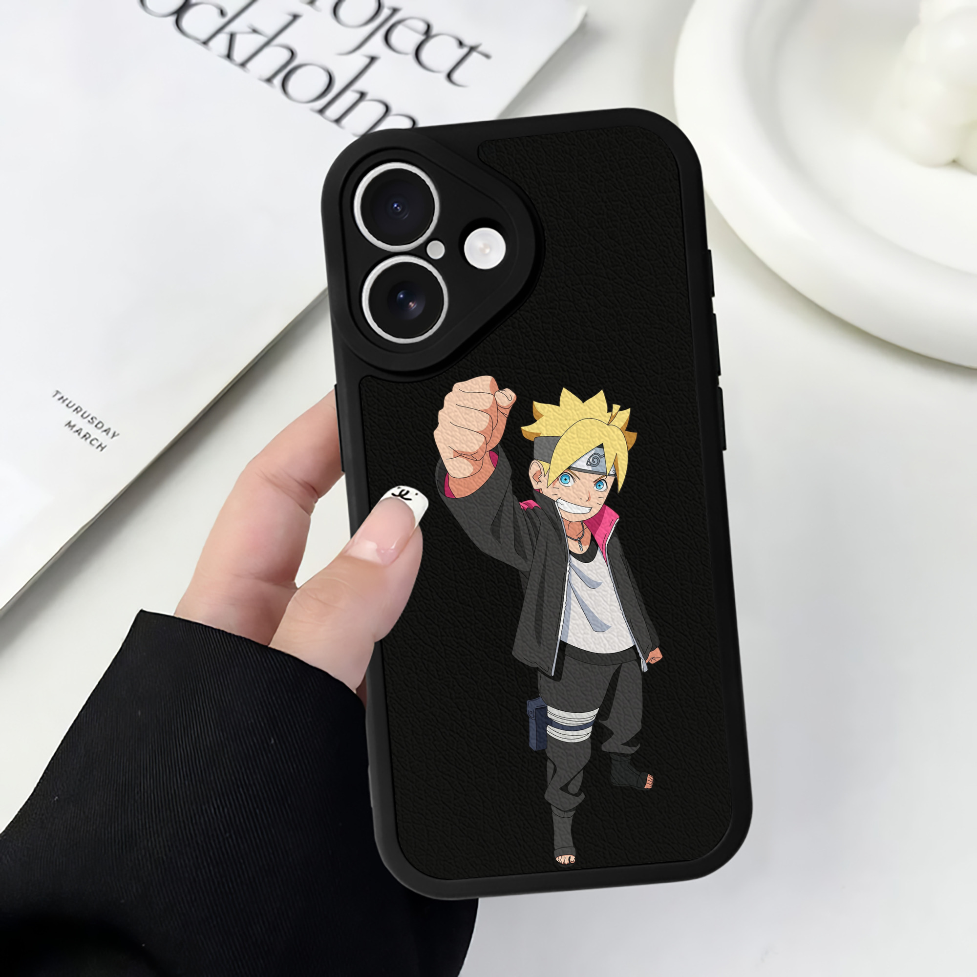 （画像用） NARUTO -ナルト- うずまき ボルト Uzumaki Boruto 【iPhone 16シリーズ対応】シリコンスマホケース（レザー調） 材質：シリコン